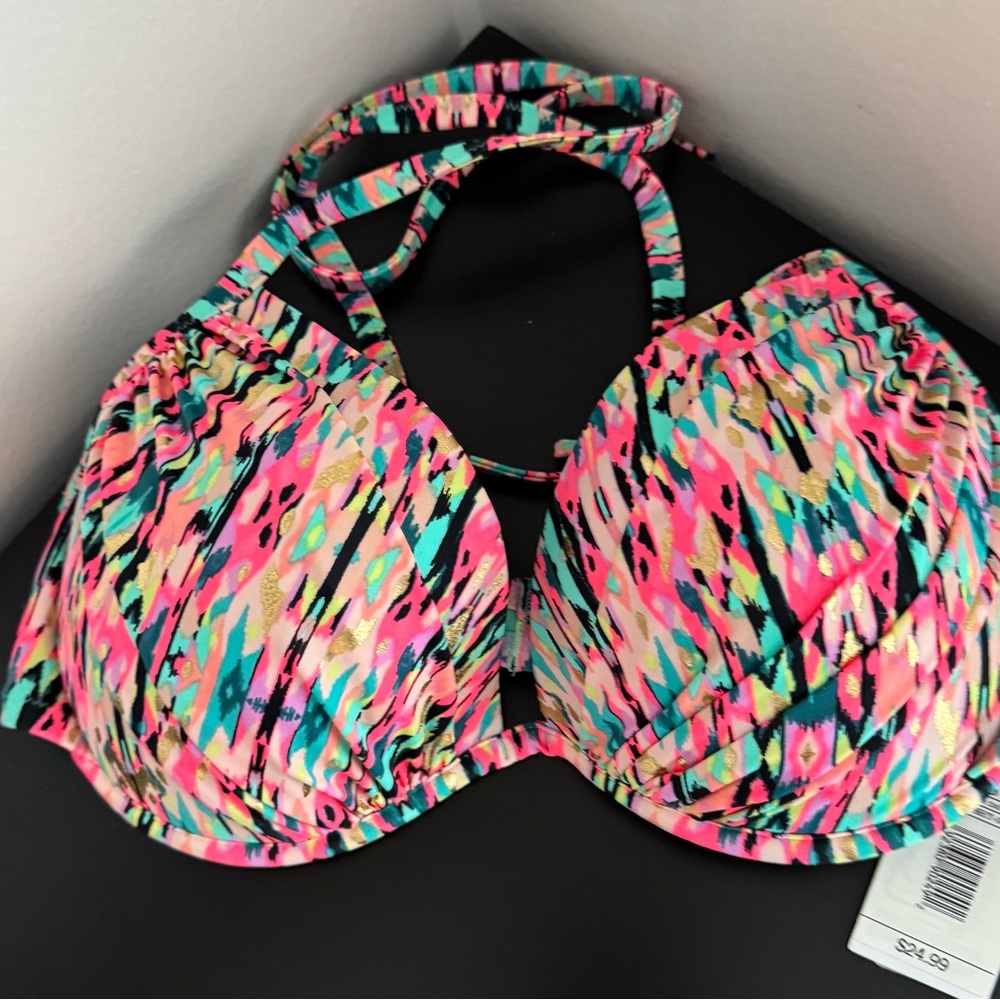 Shade & Shore Women’s Vibrant Patterned Bikini Top